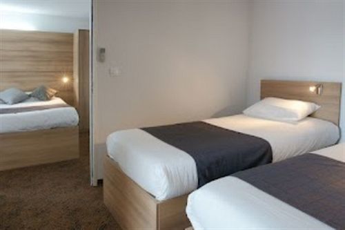 Enzo Hotels Loudeac By Kyriad Direct Esterno foto