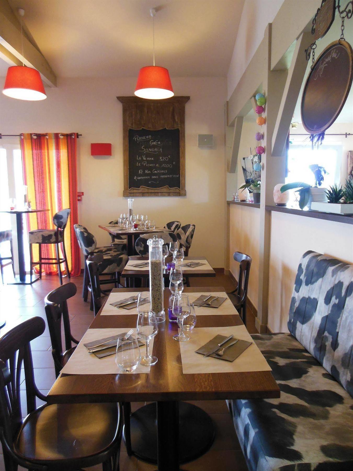 Enzo Hotels Loudeac By Kyriad Direct Esterno foto